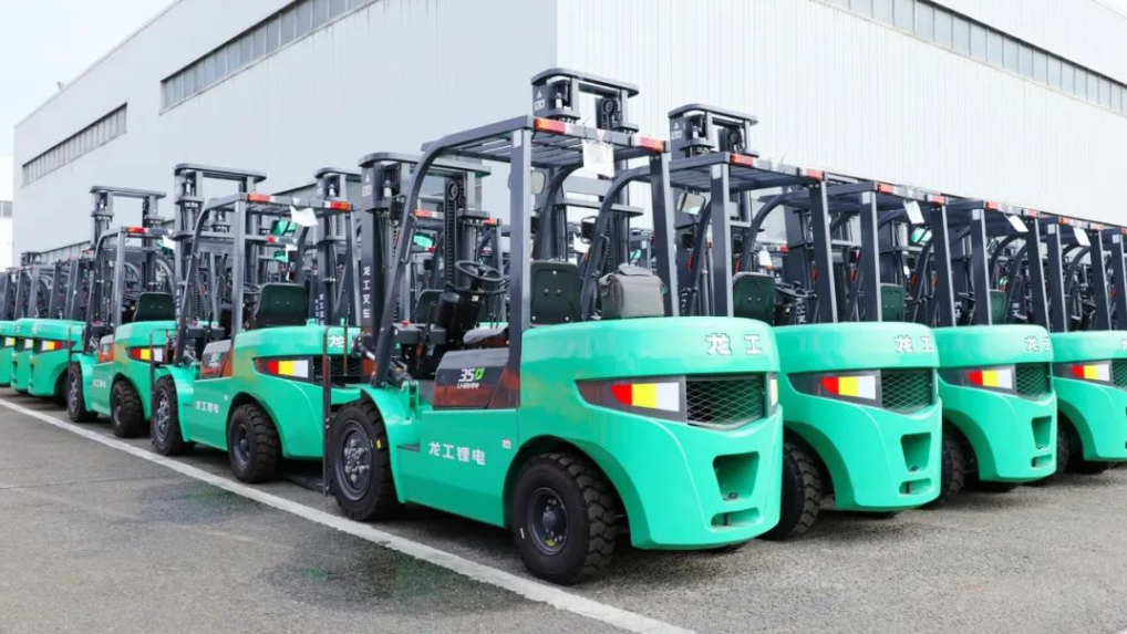 1752560028353718.png image.png